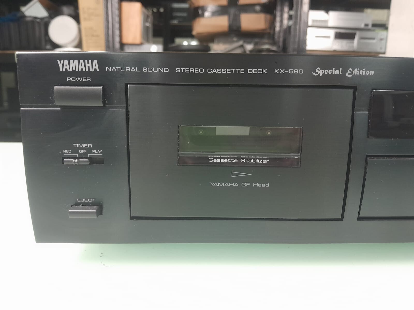 YAMAHA KX 580 NATURAL SOUND STEREO CASSETTE DECK