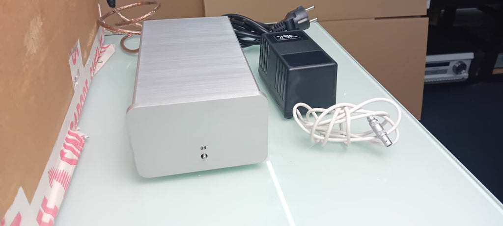 YBA 2 STEREO PRE AMPLIFIER OLOX ELECTRONICS