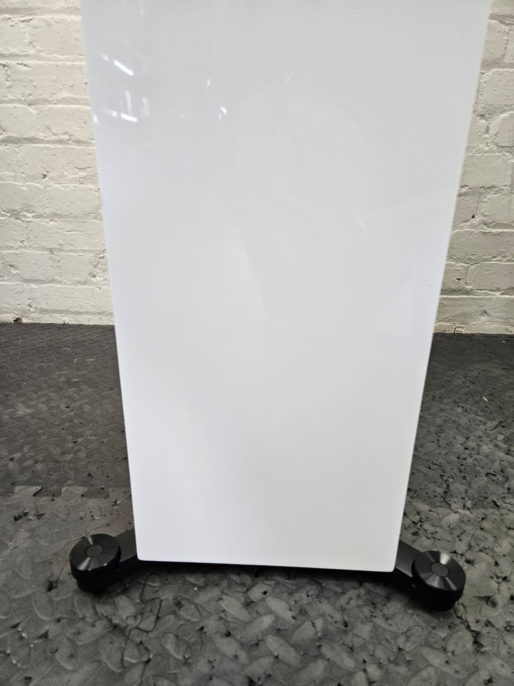 KEF R900 FLOOR STANDING SPEAKERS