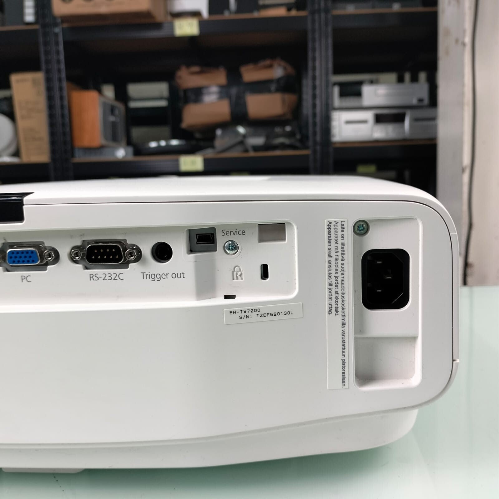 EPSON EH-TW7200 H589B LCD PROJECTOR WITH REMOTE