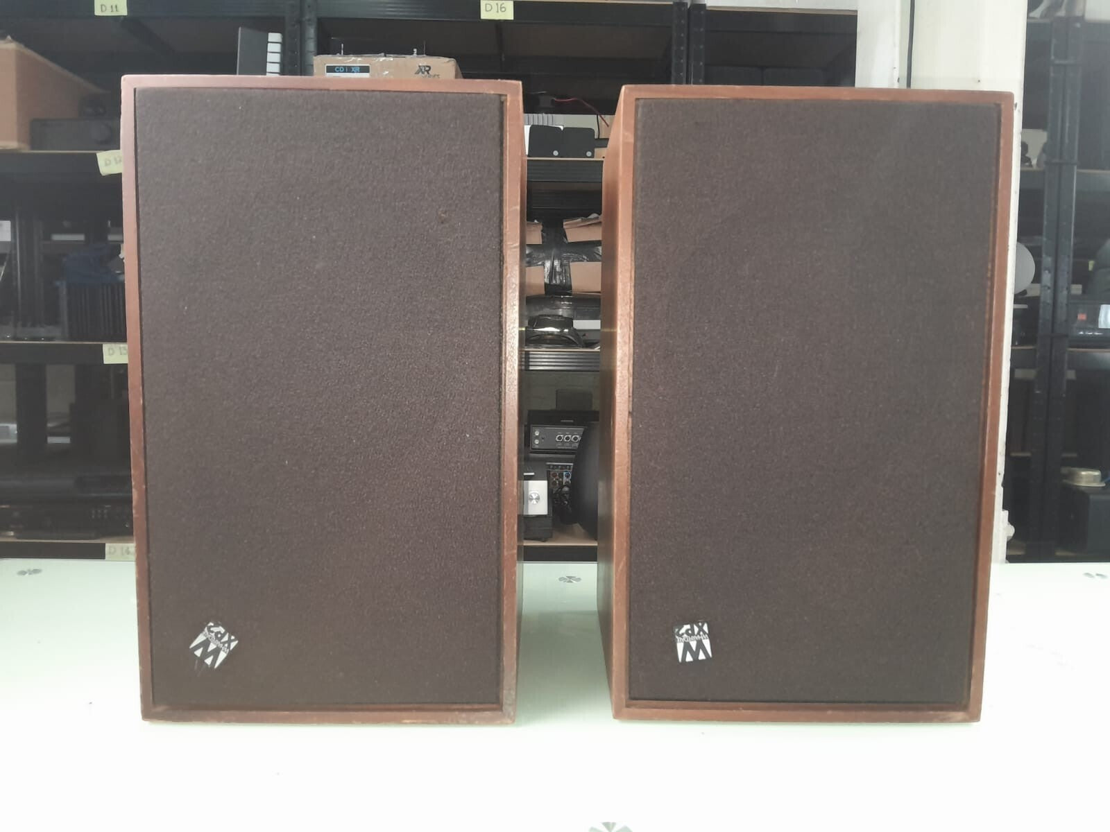 WHARFEDALE SHELTON XP2 SPEAKERS