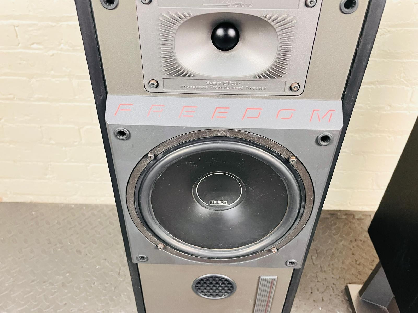 MISSION 770 FREEDOM SPEAKERS WITH ORIGINAL STANDS