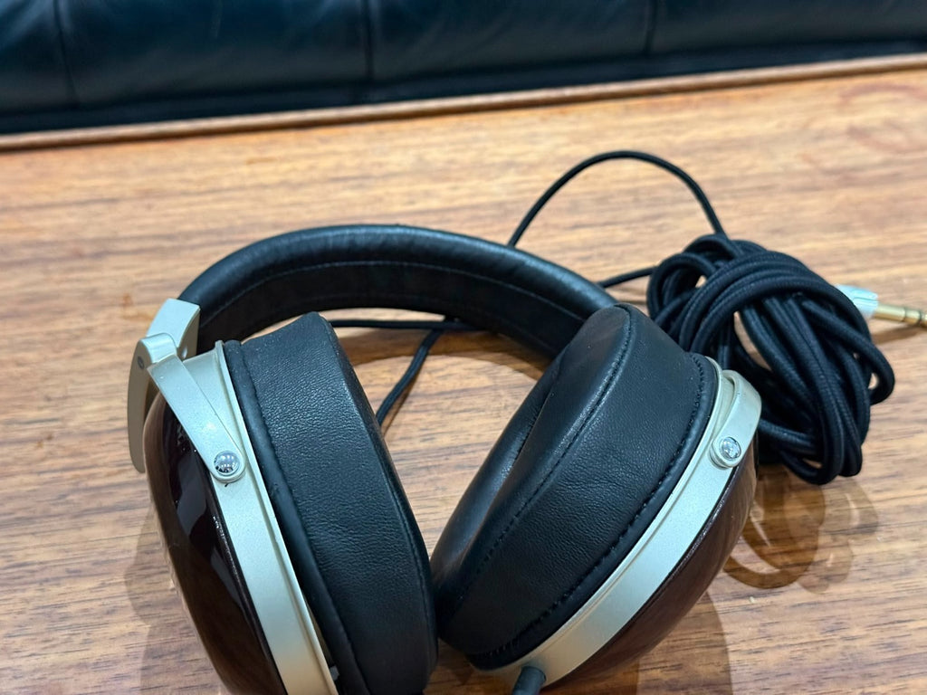 DENON AH D7000 HEADPHONES
