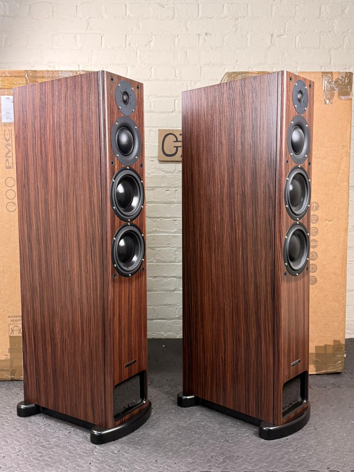 PMC PB1i SIGNATURE FLOORSTANDING SPEAKERS