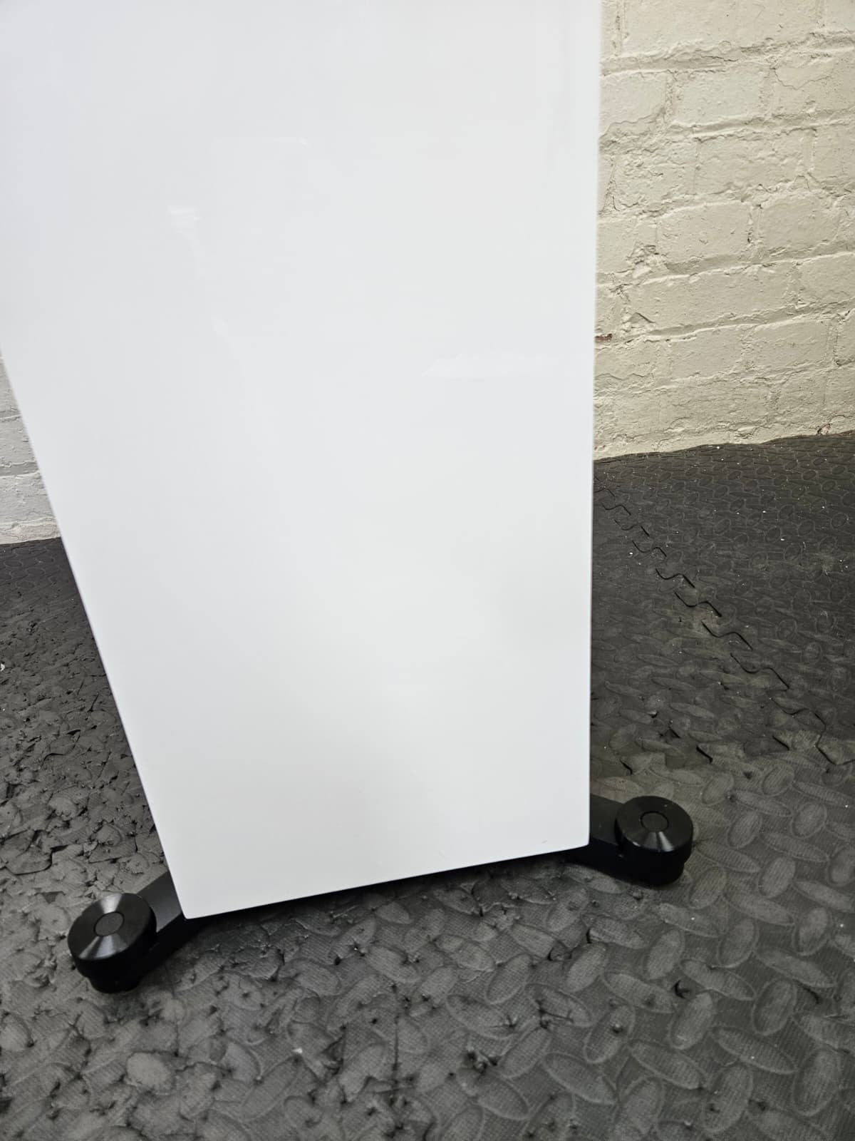 KEF R900 FLOOR STANDING SPEAKERS