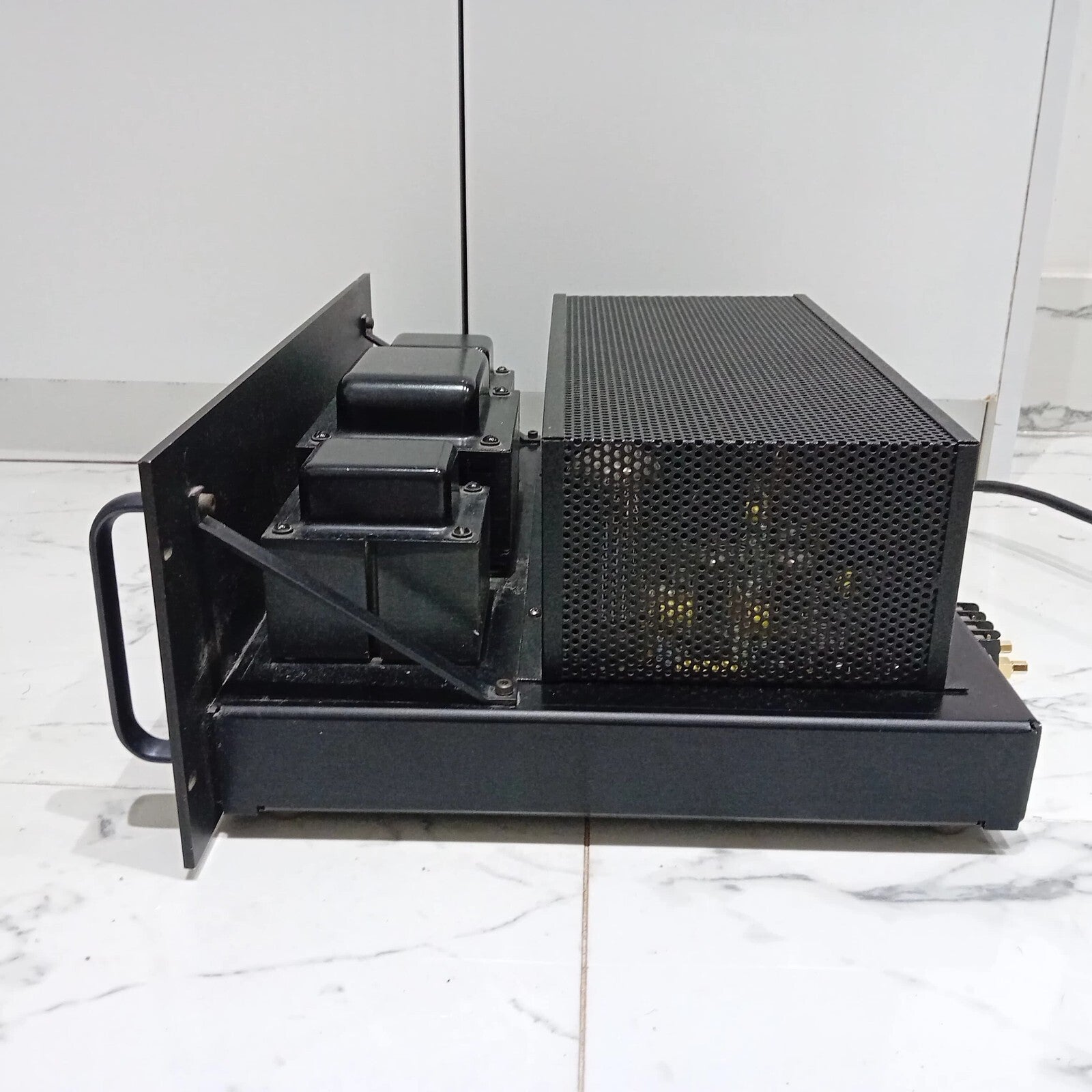 AUDIO RESEARCH MODEL D 70 TUBE VALVE VACUUM POWER AMPLIFIER