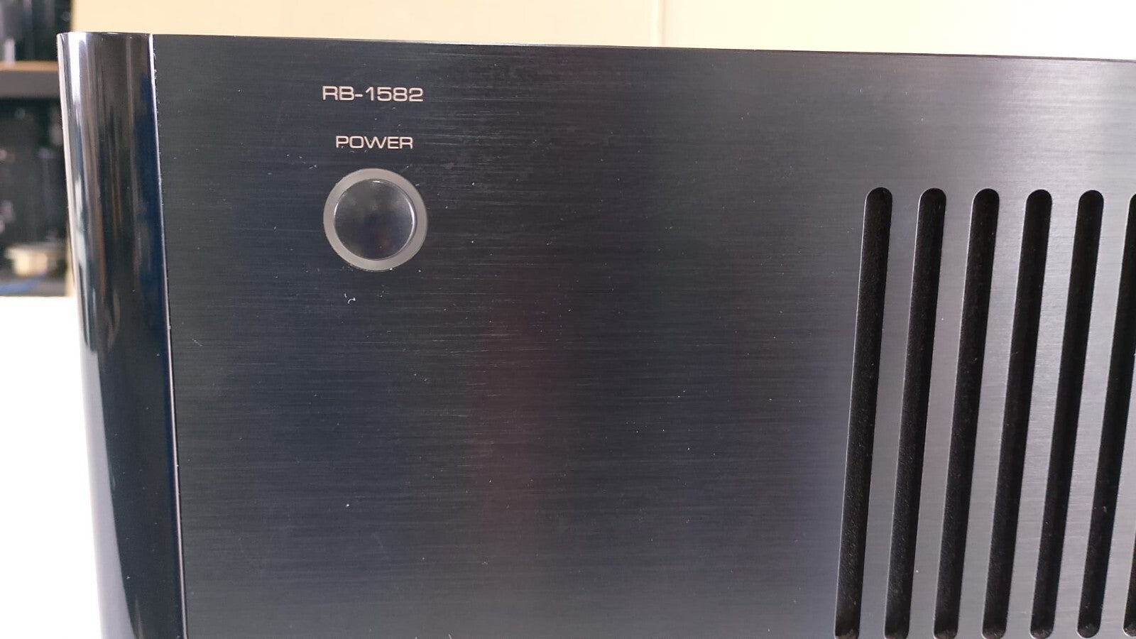 ROTEL RB 1582 STEREO POWER AMPLIFIER