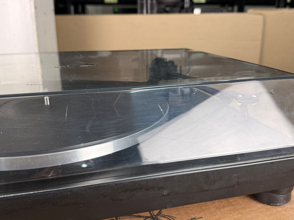 ARISTON Q DECK WITH ORTOFON CARTRIDGE TURNTABLE