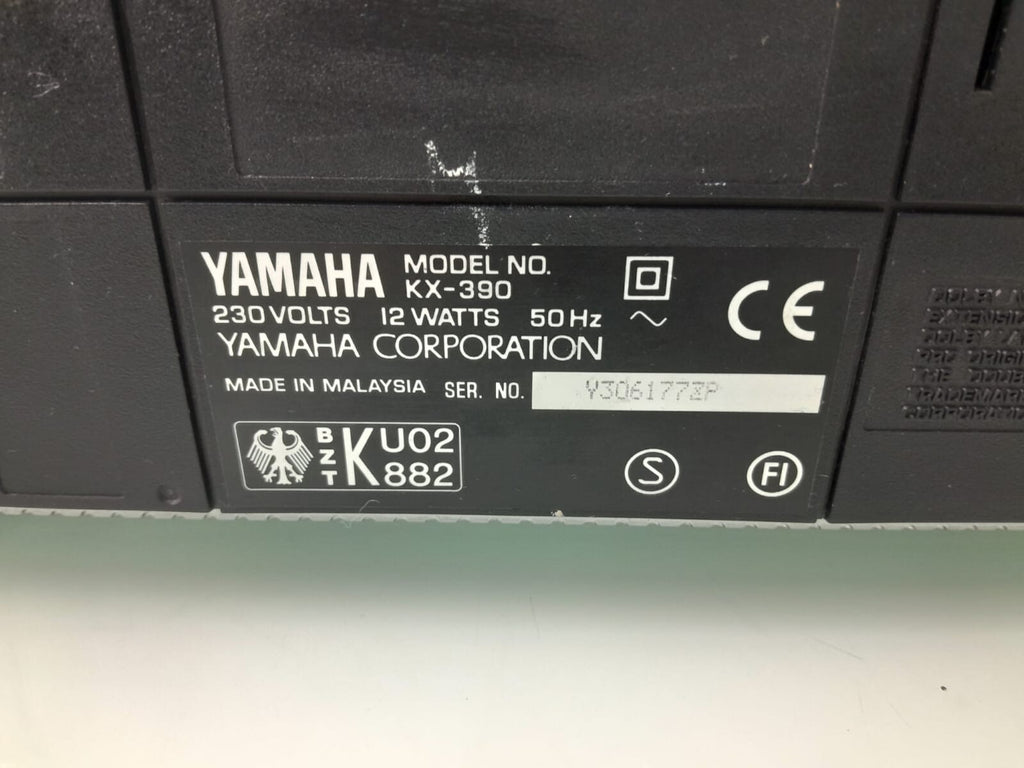 YAMAHA KX 390 NATURAL SOUND STEREO CASSETTE DECK