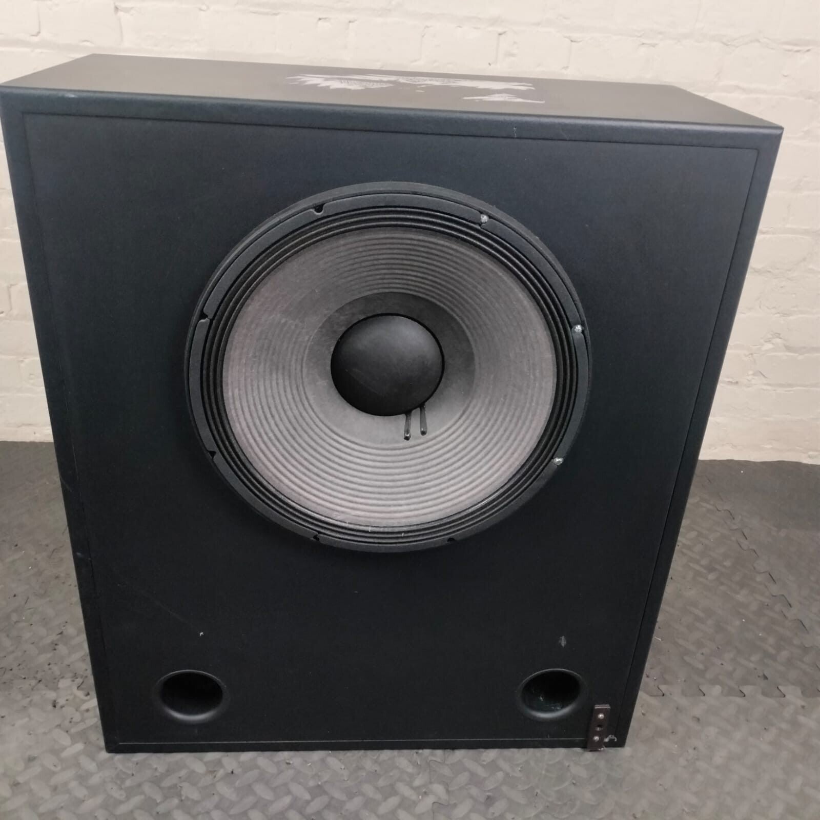 JBL 3678 Single Woofer Bass Box