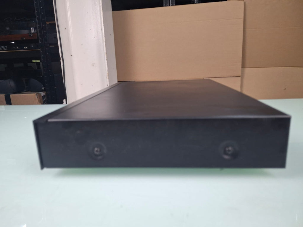 PARASOUND P/FET 900 FET CLASS A DISCRETE PREAMPLIFIER