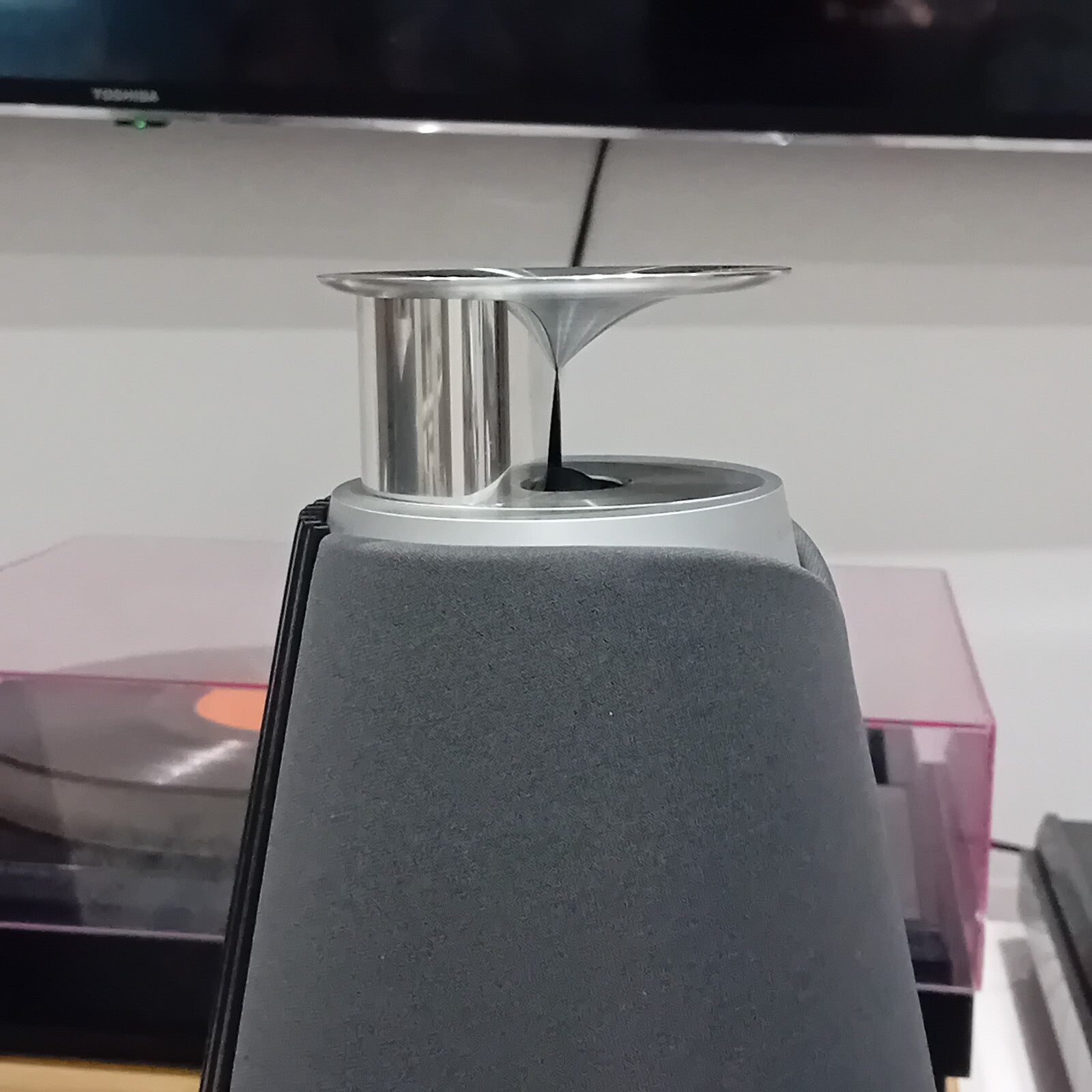 BANG & OLUFSEN BEOLAB 20 ACTIVE WIRELESS SPEAKERS