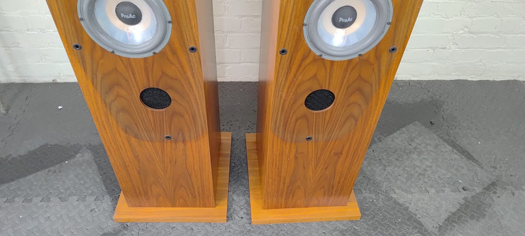 PROAC RESPONSE 3 FLOOR STANDING SPEAKERS