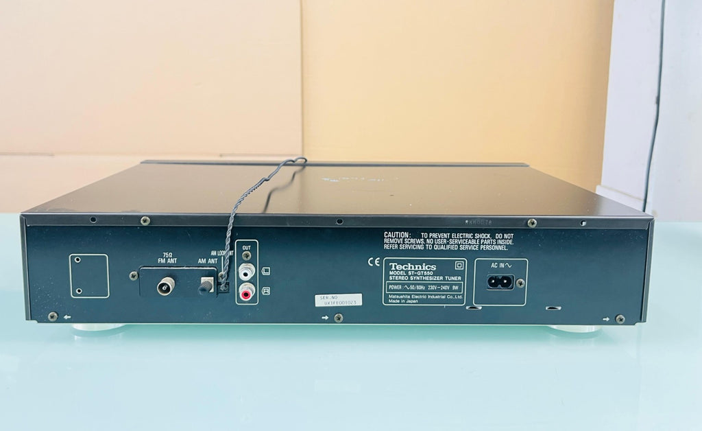 TECHNICS ST GT550 STEREO SYNTHESIZER TUNER
