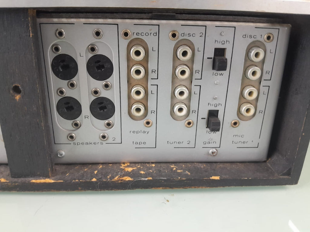 LEAK DELTA 70 AMPLIFIER