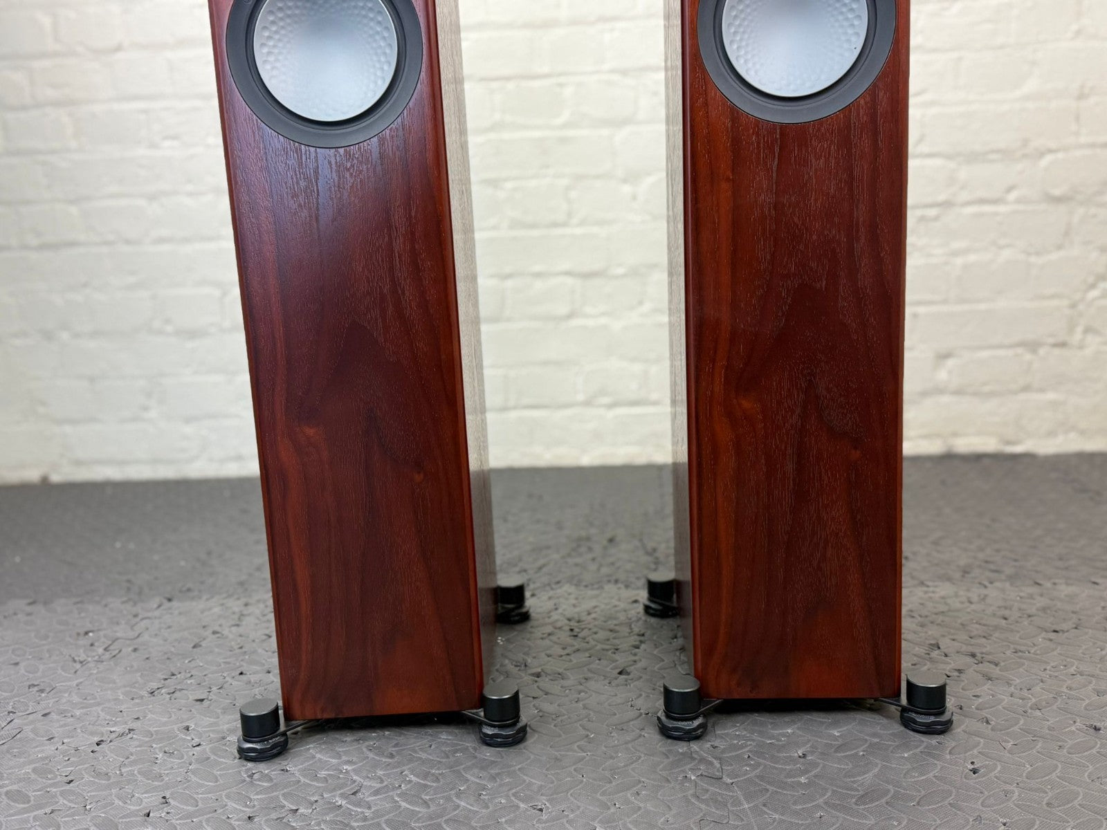 MONITOR AUDIO SILVER 200 6G FLOOR STANDING SPEAKERS