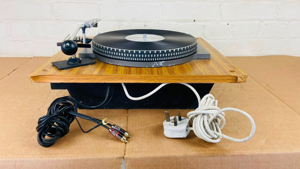GARRARD 401 TURNTABLE WITH SHURE 75 6 CARTRIDGE