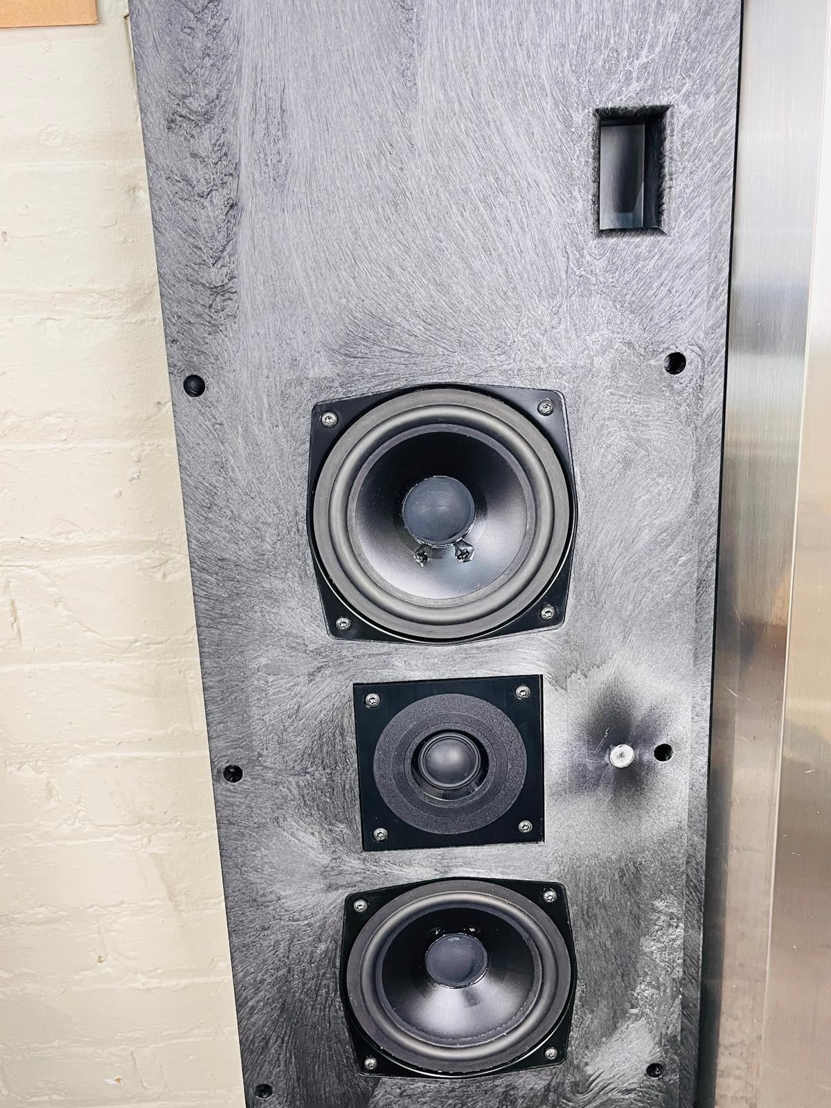 BANG & OLUFSEN B&O BEOLAB 5000 ACTIVE SPEAKERS WITH WALL BRACKETS