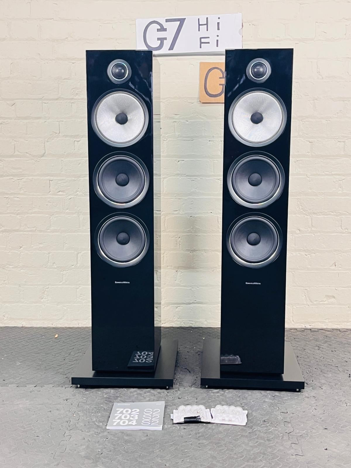 BOWERS & WILKINS B&W 703 S2 FLOORSTANDING SPEAKERS