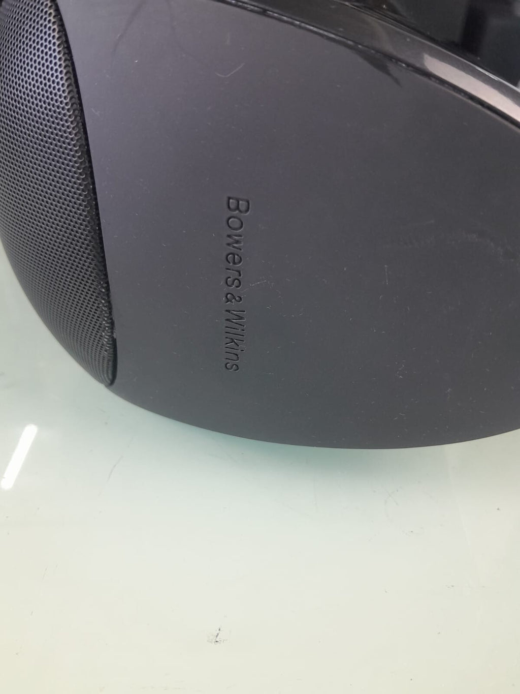 B&W BOWERS & WILKINS M 1 SINGLE CENTER SPEAKER WITH WALL BRACKET