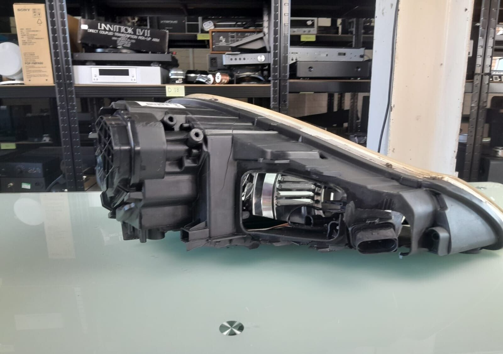 PORSCHE 957 CAYENNE GTS HEADLIGHT 2008 Passenger Side