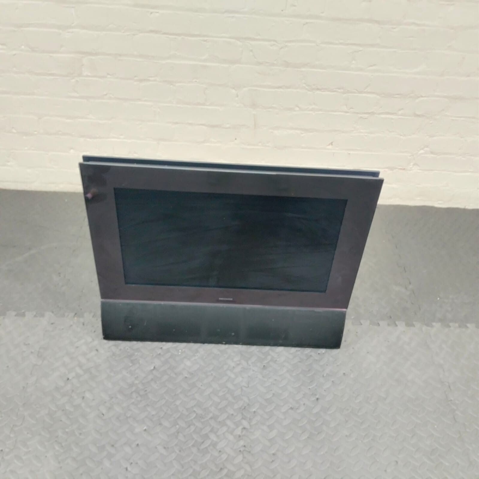 BANG & OLUFSEN B&O BEOCENTER 6 26 INCH TV #002