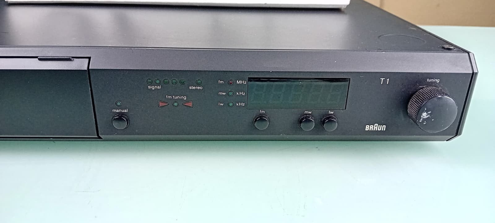 BRAUN T1 TUNER RADIO HI FI