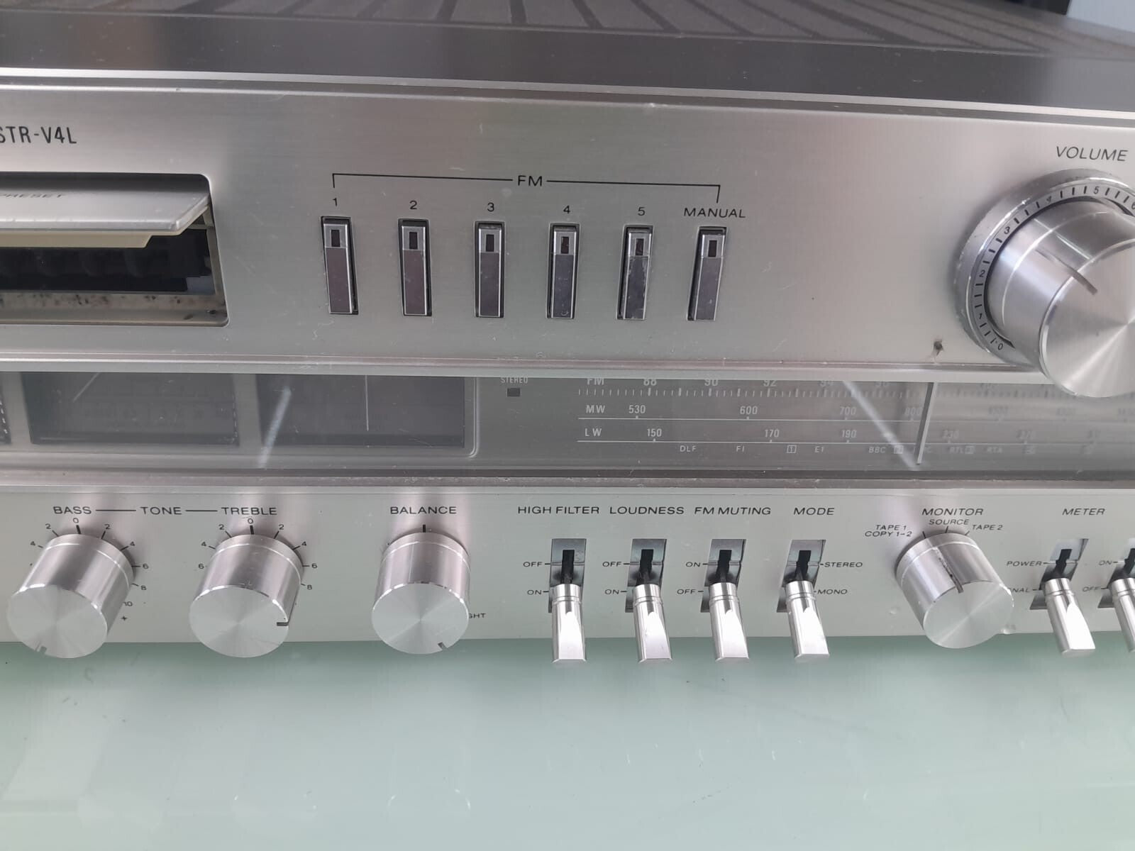 SONY STR V4L FM STEREO / FM-AM RECEIVER