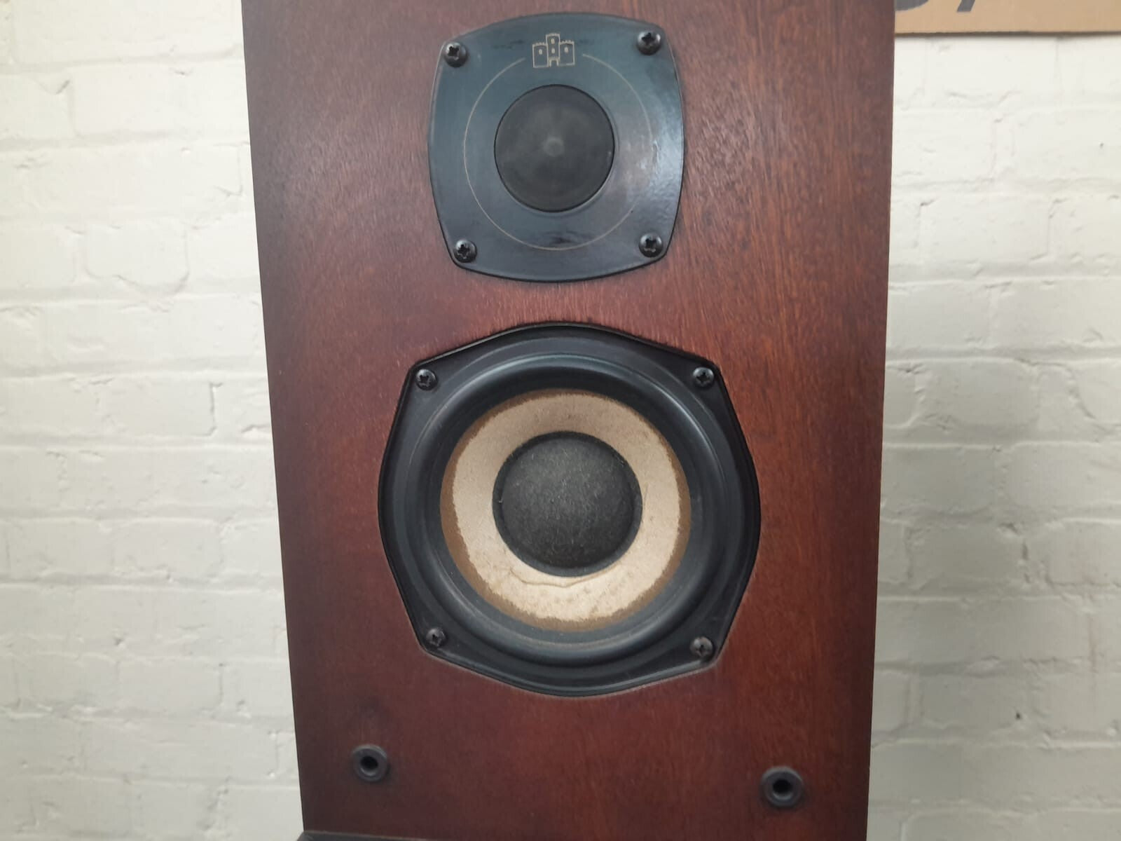 CASTLE DURHAM SPEAKERS WITH ORIGINAL CASTLE STANDS