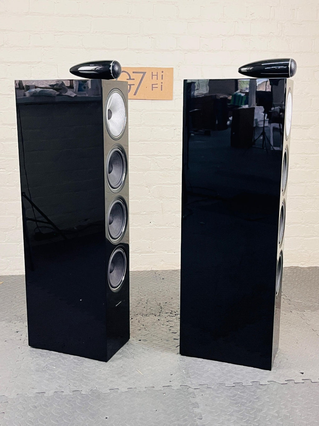 BOWERS & WILKINS B&W 702 S2 FLOOR STANDING SPEAKERS