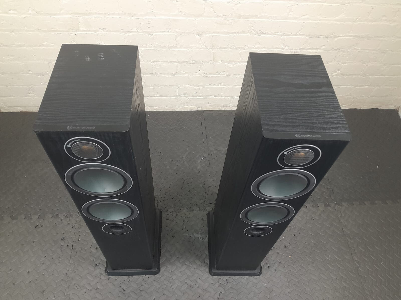 MONITOR AUDIO BRONZE 5 FLOOR STANDING SPEAKERS