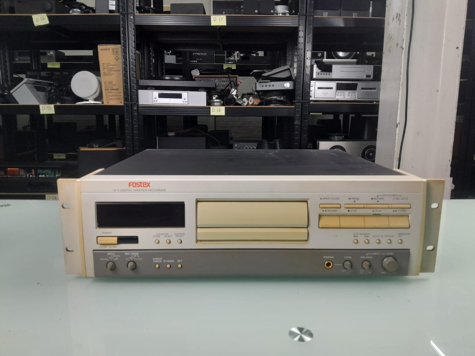 FOSTEX D 5 DIGITAL MASTER RECORDER