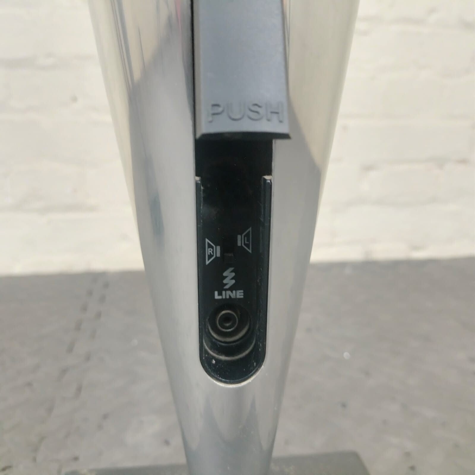 BANG & OLUFSEN B&O BEOLAB 8000 FLOOR STANDING SPEAKERS