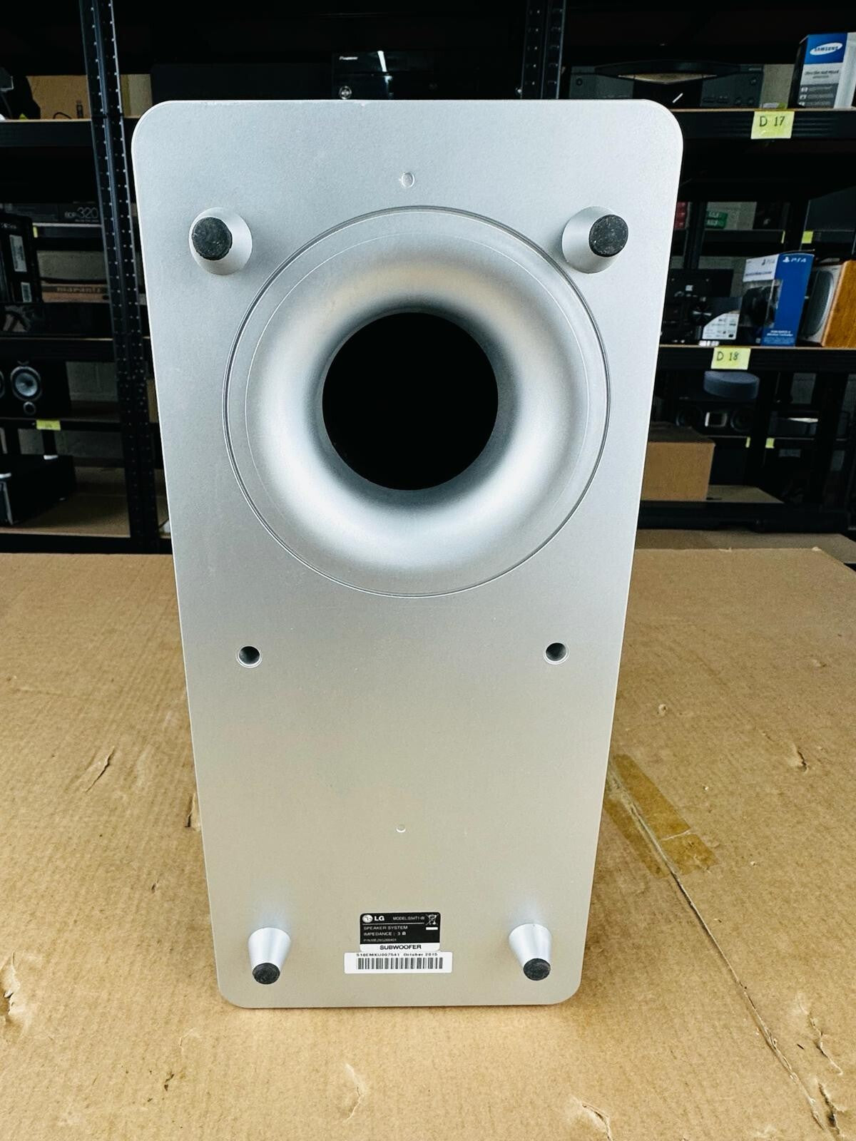 LG 94T1-W Speaker System subwoofer