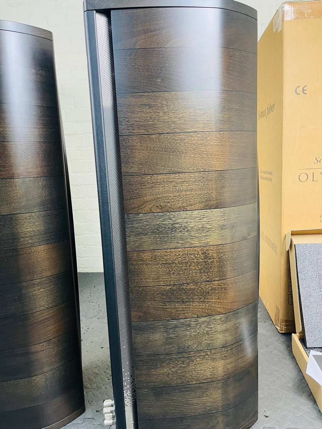 SONUS FABER OLYMPICA II FLOOR STANDING SPEAKERS