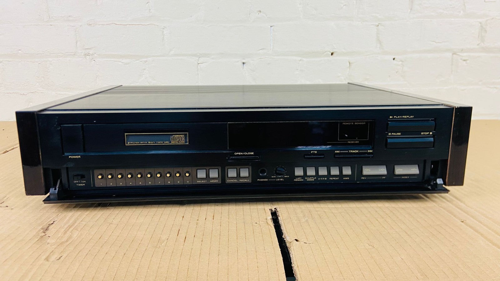 MARANTZ CD 94 CD PLAYER WITH REMOTE