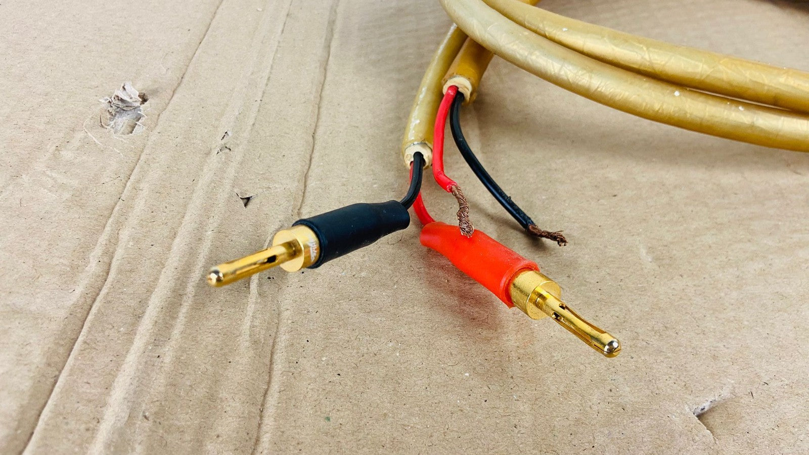 THE CHORD COMPANY CARNIVAL SILVER SCREEN SPEAKER CABLES