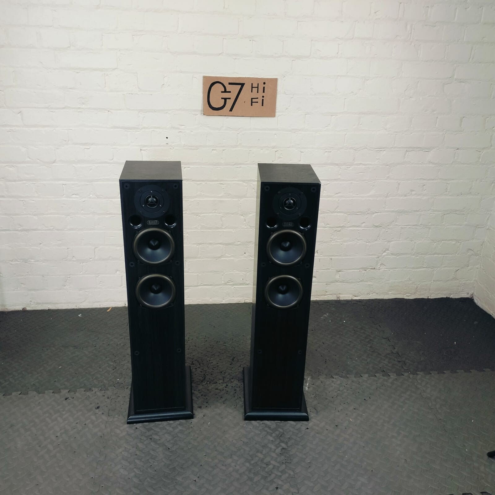 ACOUSTIC ENERGY AE109 FLOOR STANDING SPEAKERS