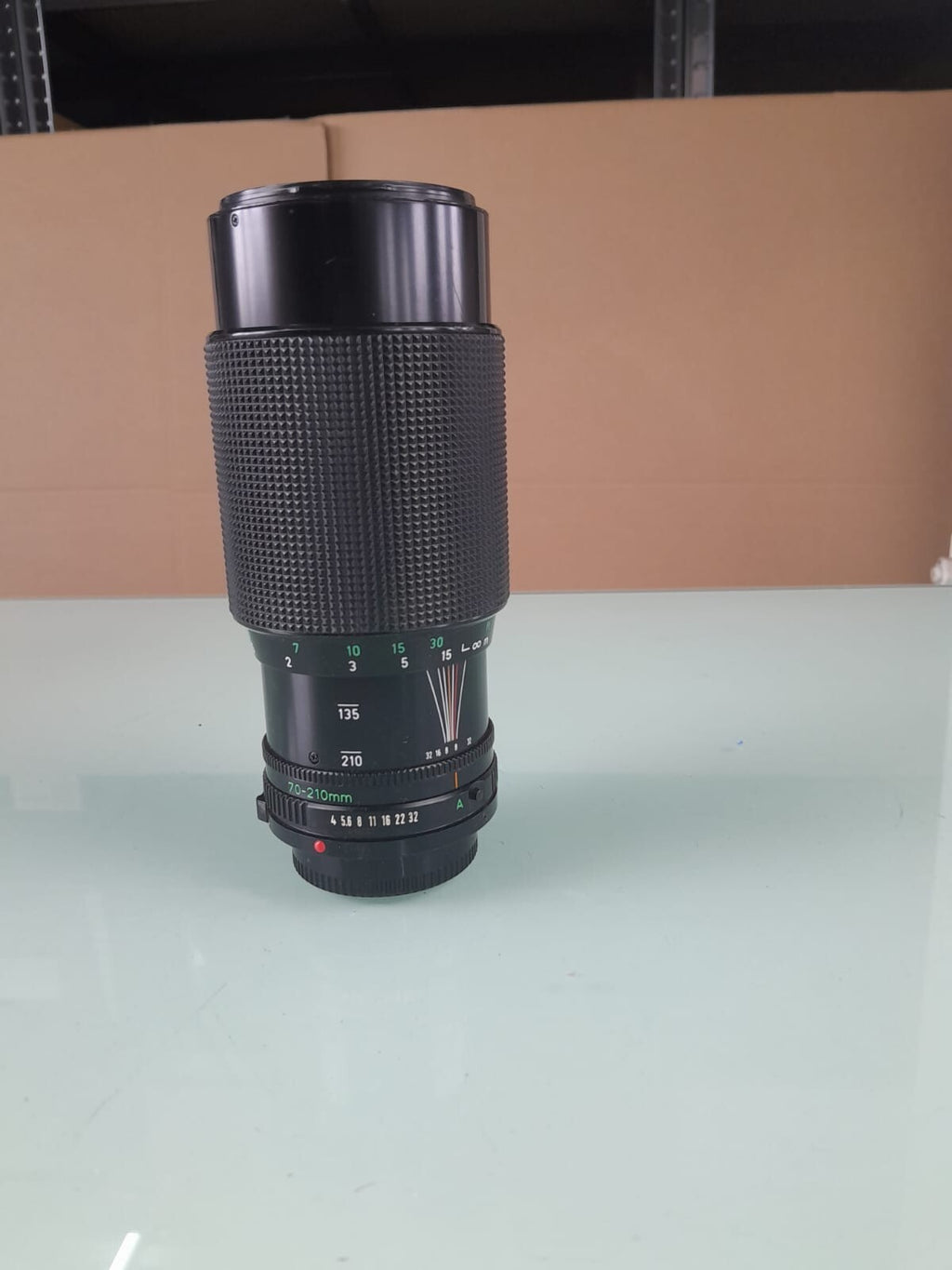 CANON FD 70-210MM F/4 ZOOM LENS