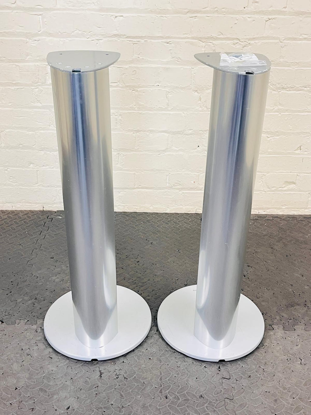 BOWERS & WILKINS B&W XT 2 SPEAKER STANDS