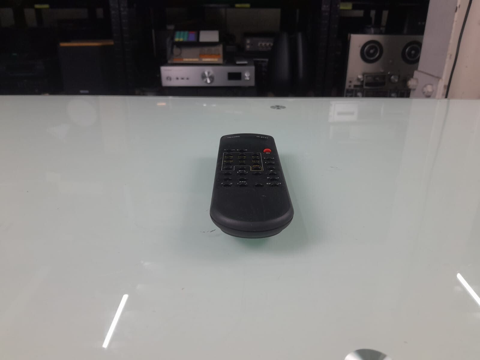 76402G IR 9747 Remote Control