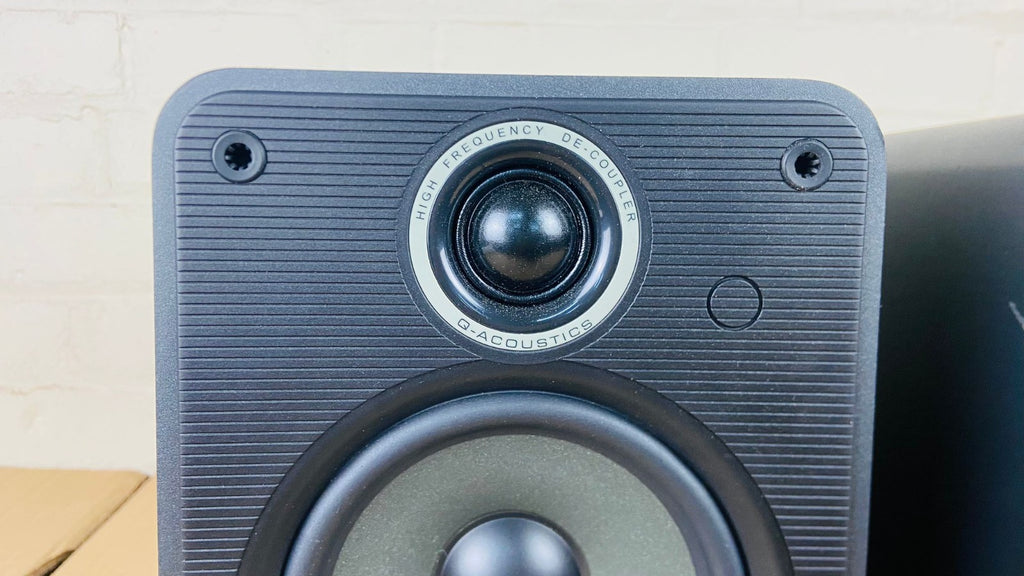 Q ACOUSTICS 2020i SPEAKERS