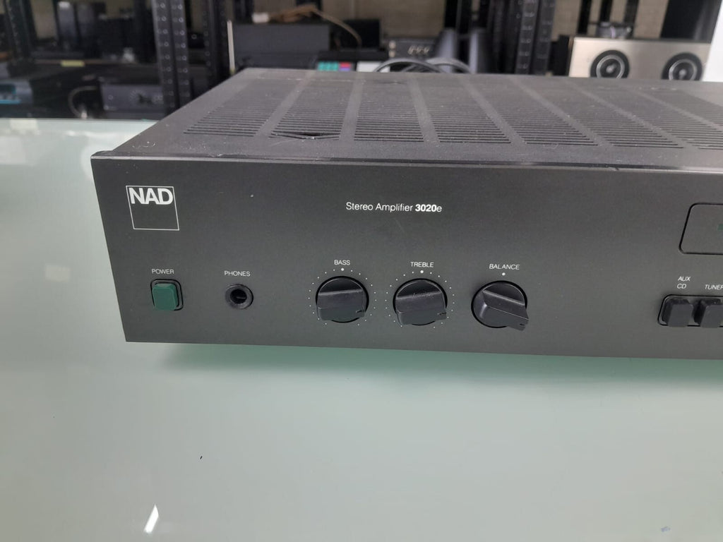NAD 3020E STEREO AMPLIFIER