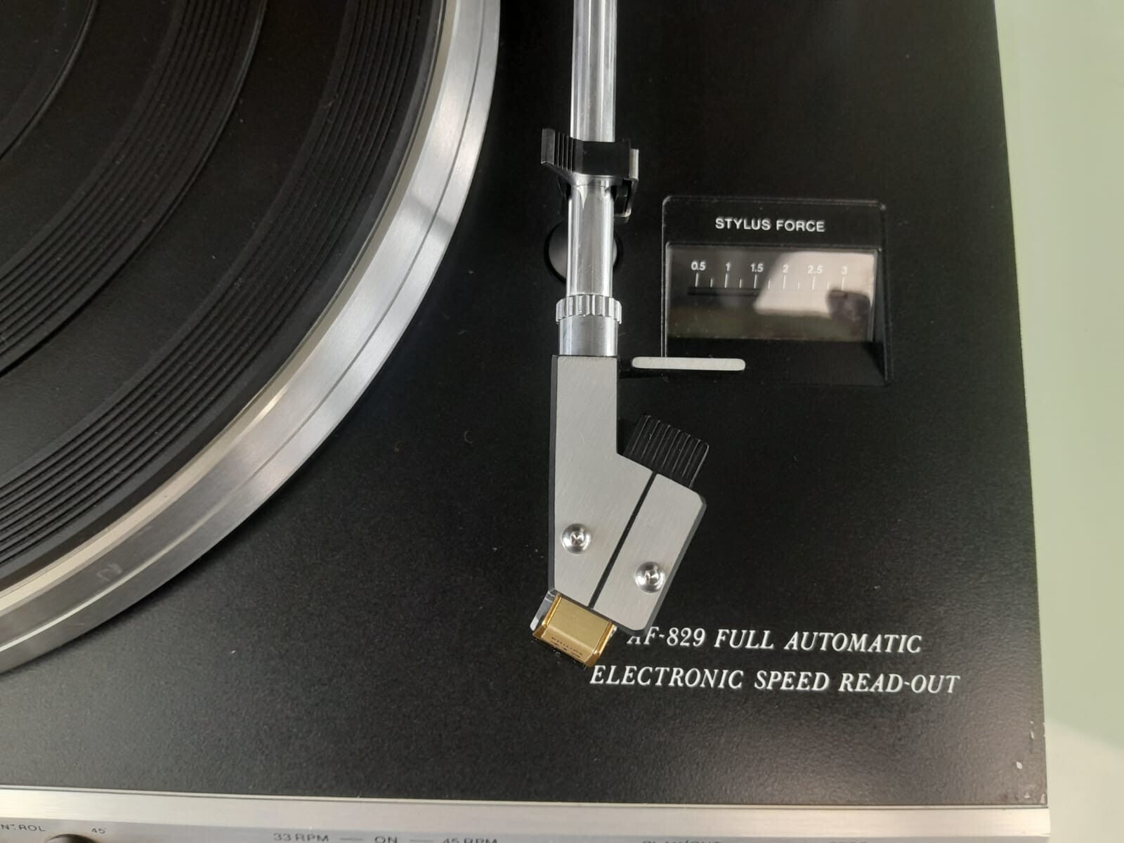 PHILIPS BLACK TULIP AF 829 AUTOMATIC TURNTABLE WITH PHILIPS 412 II CARTRIDGE