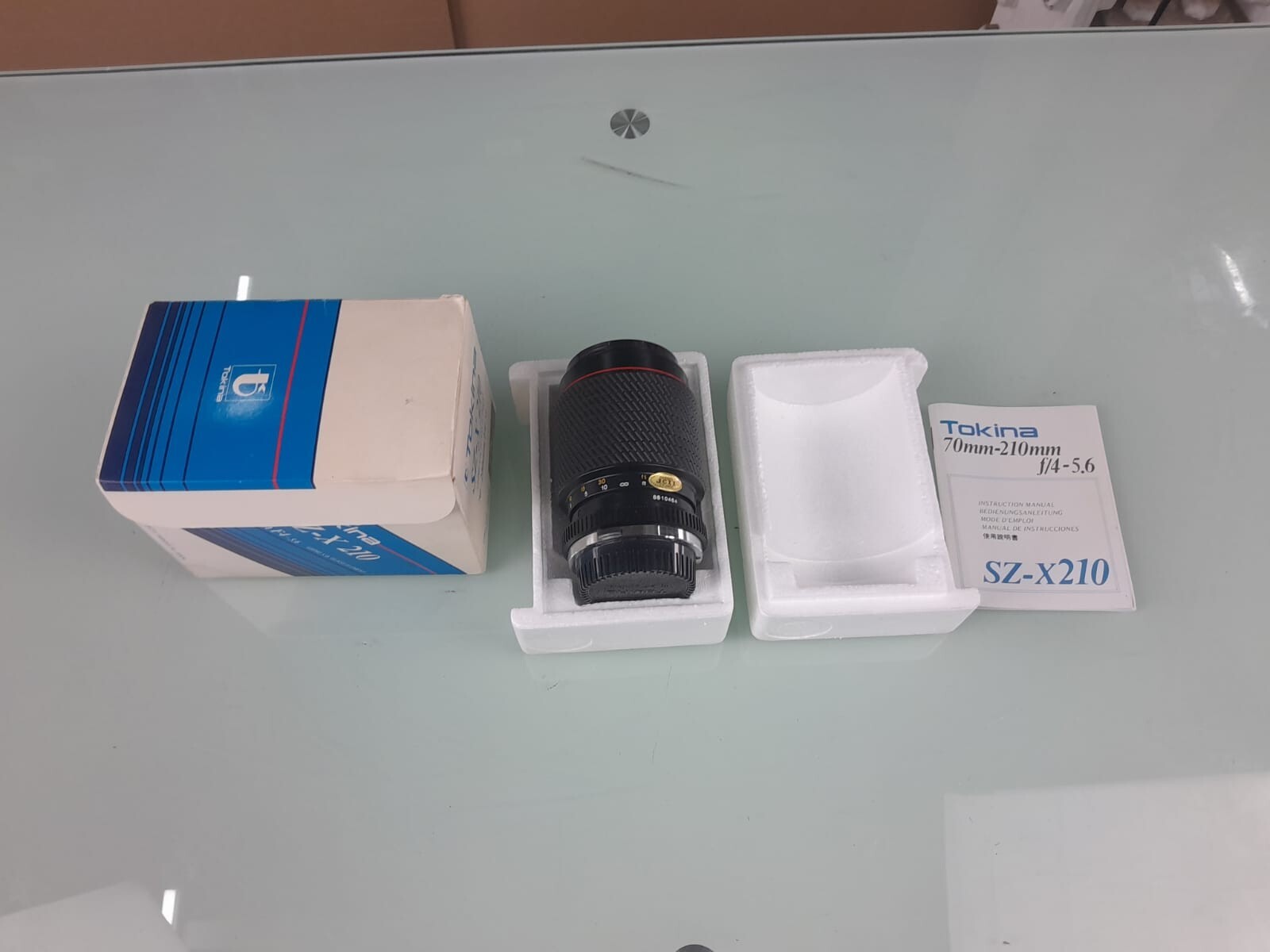 TOKINA SZ X210 70-210MM F/4-5.6 ZOOM CAMERA LENS