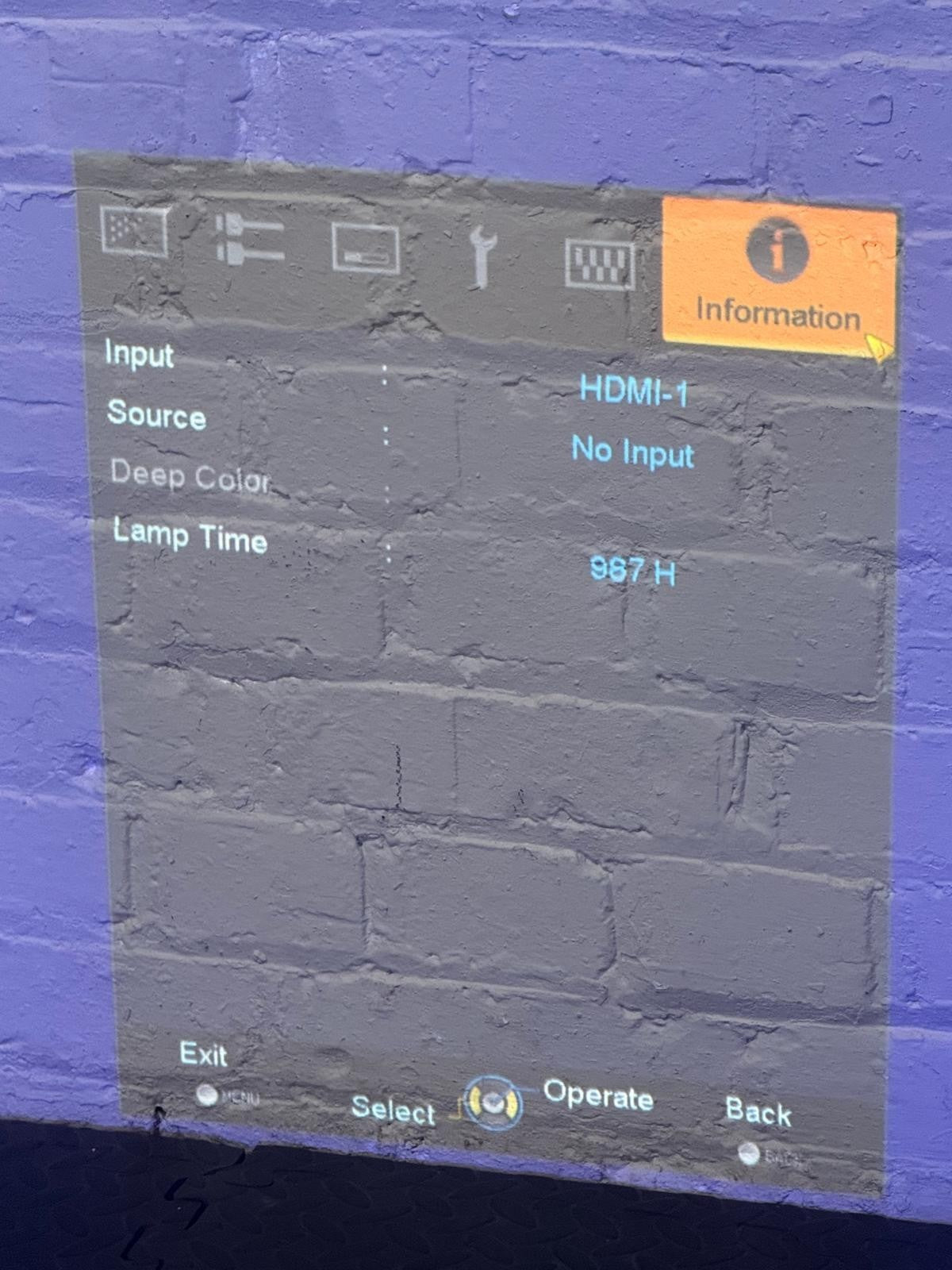 JVC DLA X3 BE D-ILA PROJECTOR WITH REMOTE