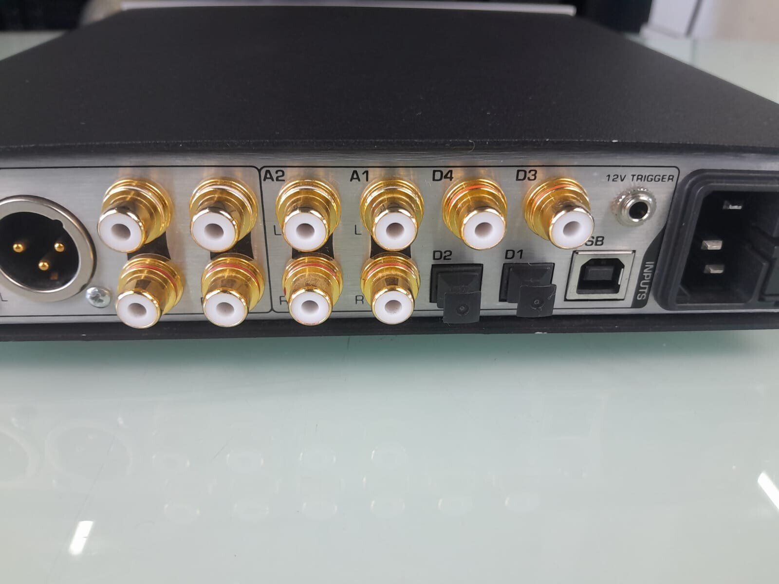 BENCHMARK DAC 2 HGC DIGITAL TO ANALOG AUDIO CONVERTER PRE AMP HEADPHONE AMP