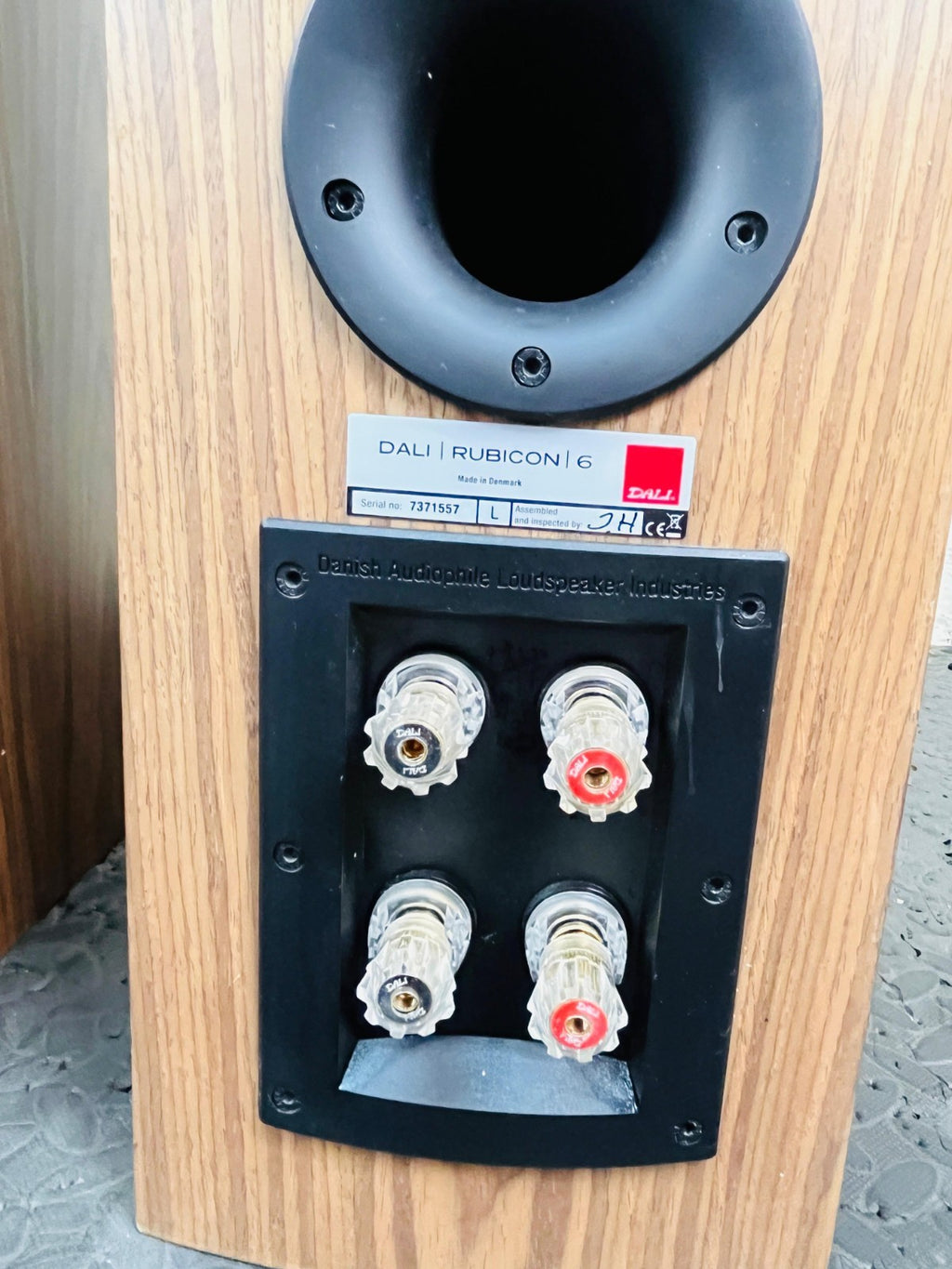 DALI RUBICON 6 FLOOR STANDING SPEAKERS