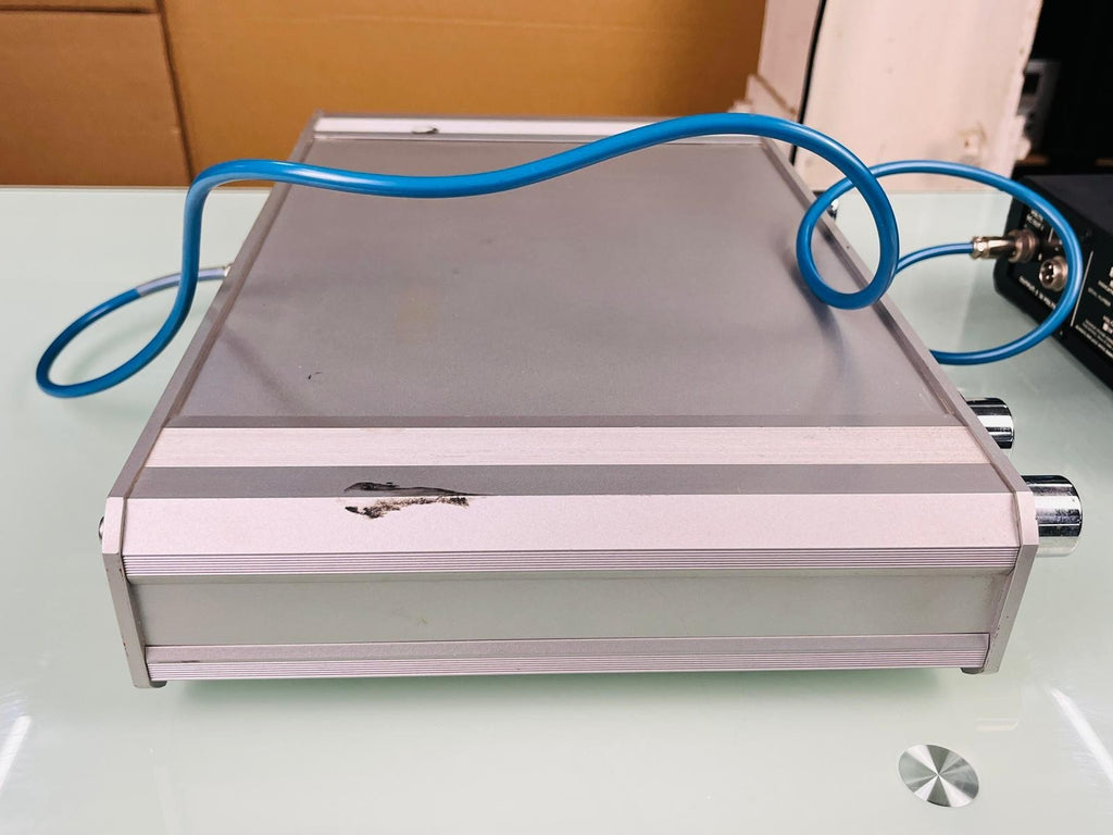 ROKSAN ROK L2 PRE AMPLIFIER WITH ROK DS4 POWER SUPPLY