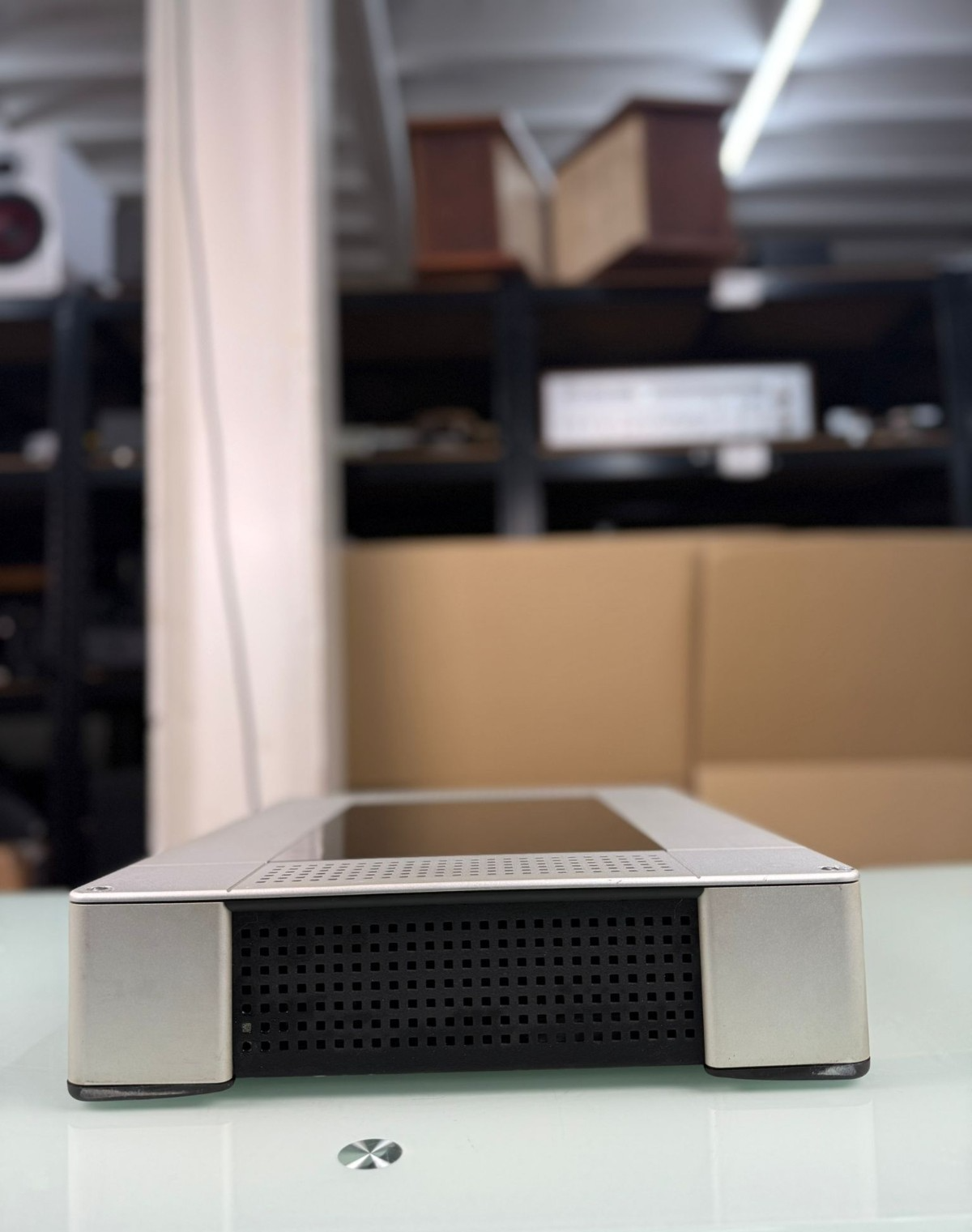 MERIDIAN G56 TWO CHANNEL POWER AMPLIFIER